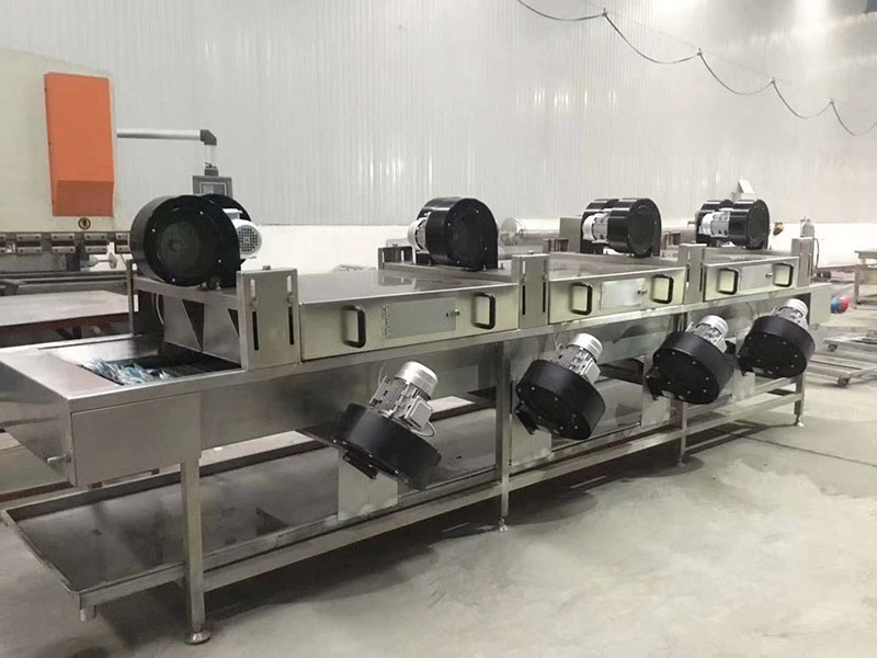 Automatic flip air dryer